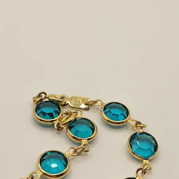 Vintage Swavorski Dark Blue Circle Crystal Gold tone Bracelet